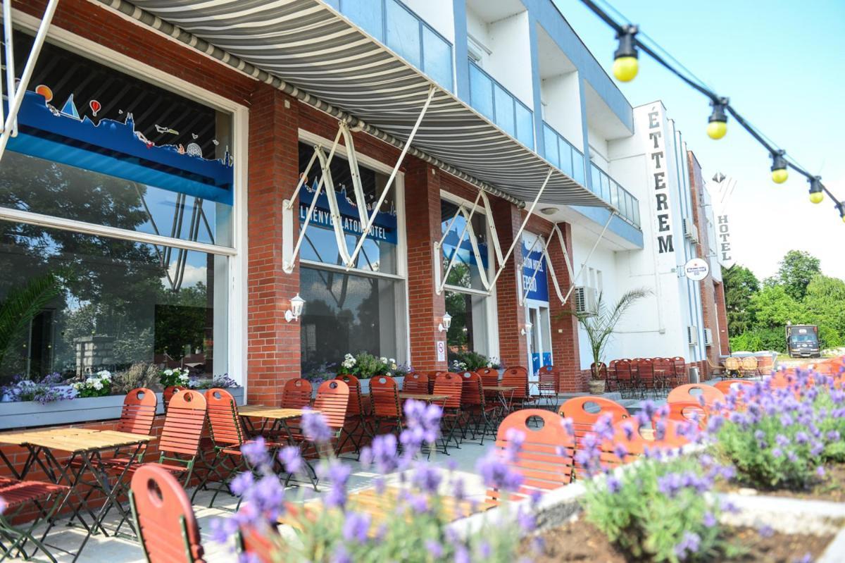 Elmeny Balaton Hotel Alsóörs Zewnętrze zdjęcie