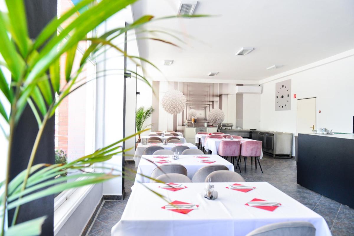 Elmeny Balaton Hotel Alsóörs Zewnętrze zdjęcie